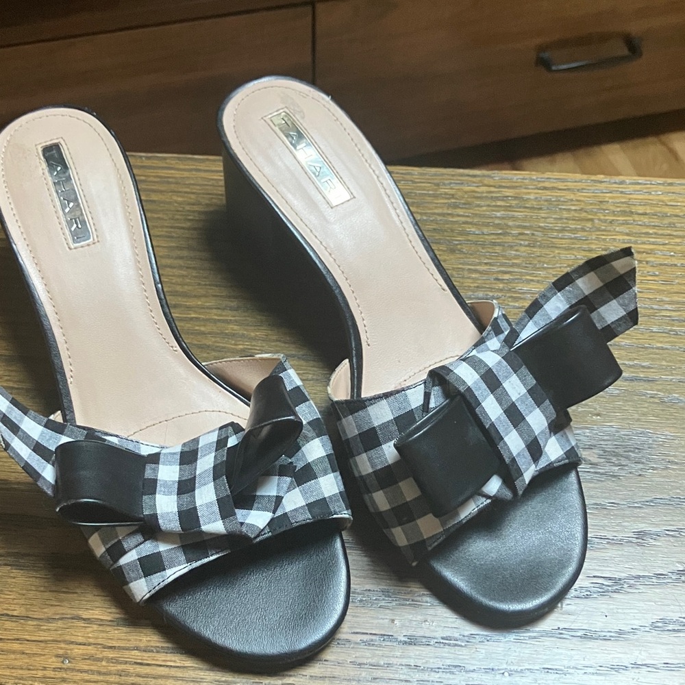 Tahari Black and White Gingham Heels